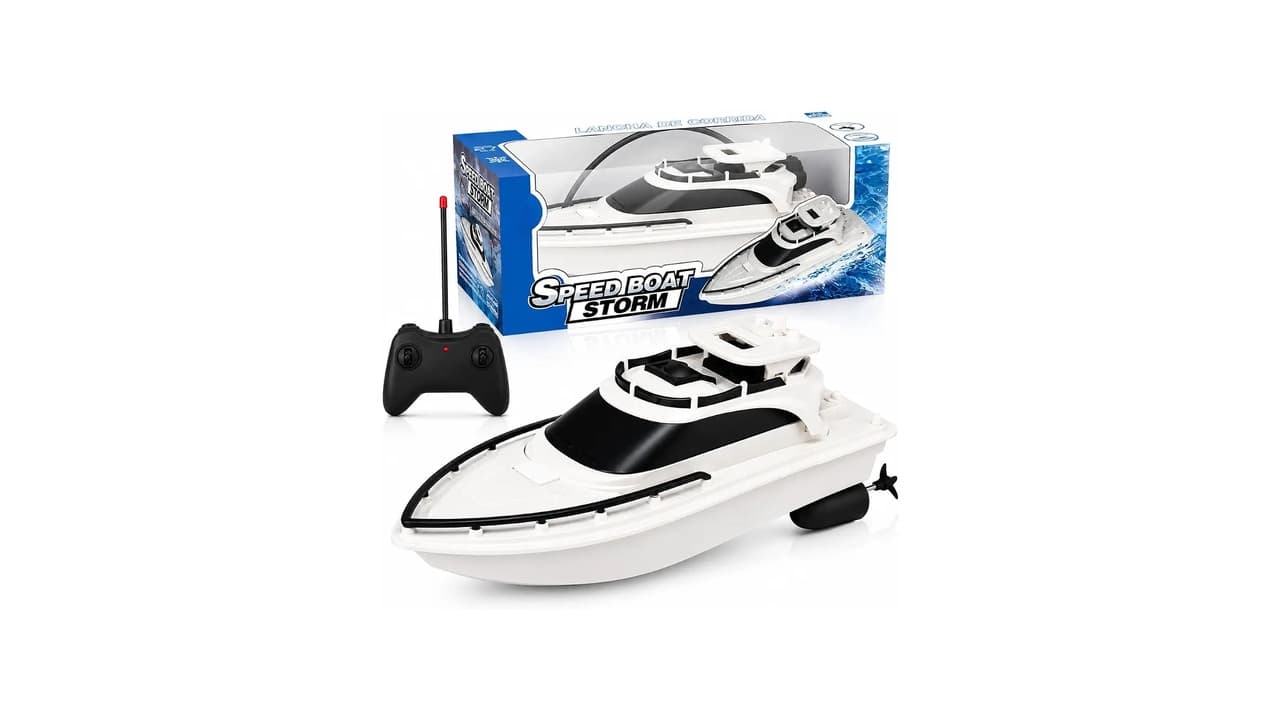 Qual Melhor Barco de Controle Remoto para Lago e Piscina? 9 Modelos com Velocidade e LED