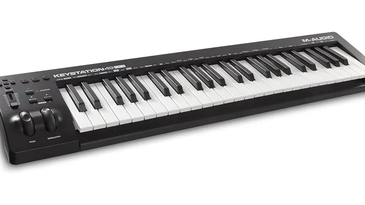 Qual o Melhor Teclado MIDI de 49 Teclas: Guia Definitivo para Produtores